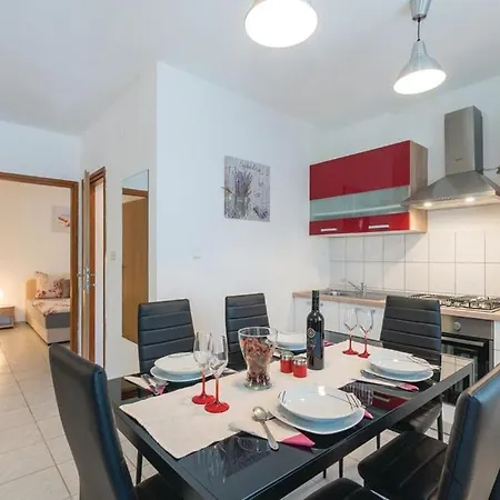 Holiday Home Lucija Sveti Filip i Jakov Esterno foto